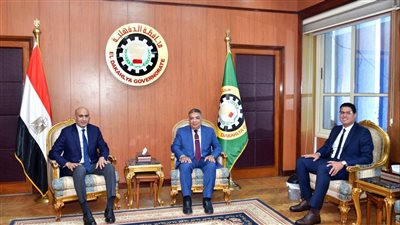 محافظ الدقهلية يبحث سبل تطوير العملية التعليمية