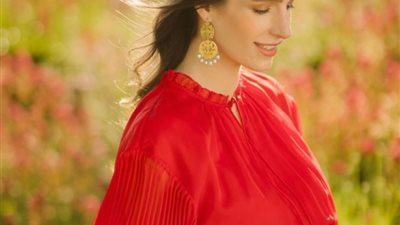 الملكة رانيا تحتفل بصور أول حفيدة لملك الأردن.. 