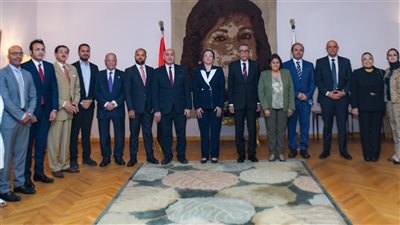 وزيرة البيئة تشارك جامعة مصر للعلوم والتكنولوجيا حفل تخرج دفعة جديدة من كلية الطب البشرى