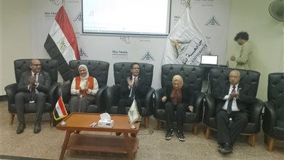 رئيس جامعة بنها يفتتح الدورة التدريبية الثانية للجهاز الإداري 
