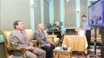 نقيب المعلمين يفتتح الدورة التدريبية 98 المتخصصة في الأزمات والتفاوض