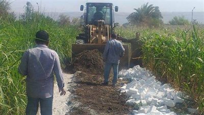 إزالة تعديات على مساحة 12 قيراط بأولاد نجم بهجورة في قنا