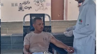 بمشاركة رجال الشرطة.. مديرية أمن قنا تنظم حملة للتبرع بالدم