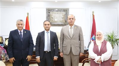 دورة تثقيفية للدراسات الاستراتيجية بين جامعة الفيوم والأكاديمية العسكرية