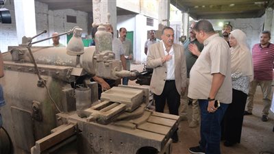 محافظ أسيوط يوجه بالاستفادة من الخردة ومخلفات الحملات الميكانيكية