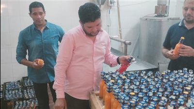 ضبط مصنع عصائر من دون ترخيص ومخالف للاشتراطات الصحية بالفيوم 