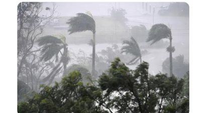 ديبي تتحول الى إعصار من الفئة الاولى بفلوريدا 