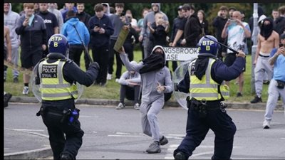 اليوم.. بريطانيا تعقد اجتماع طارئ لبحث العنف بالبلاد بعد حادث ساوثبورت