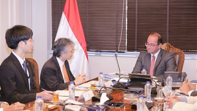 وزير المالية للسفير الياباني: دعم الاستثمار في الصحة والتعليم