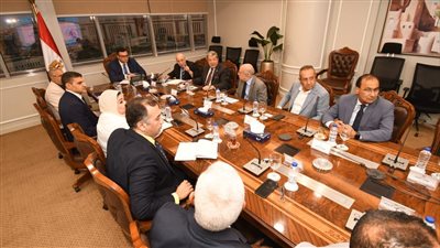 وزير الإسكان: نقدم كل الدعم لشركات المقاولات الجادة لدفع معدلات العمل بالمشروعات