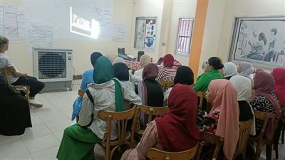 استمرار فعاليات رفع الوعي بقضايا السكان بمركز شباب نجع حمادي