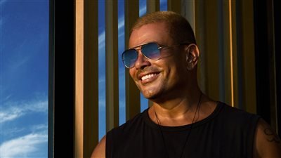 عمرو دياب| دفعة ثالثة من تذاكر حفل العلمين.. قائمة الأسعار الجديدة