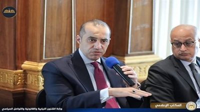 وزير المجالس النيابية يترأس إلاجتماع الدورى لمتابعة ملف حقوق الإنسان