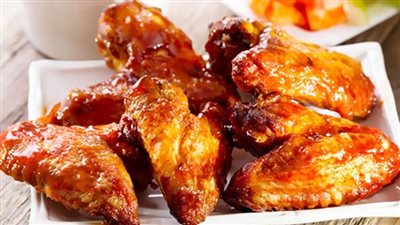 أجنحة الدجاج بصوص البافالو