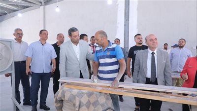 محافظ دمياط يناقش مقترحات المخطط العام لتطوير مدينة الأثاث