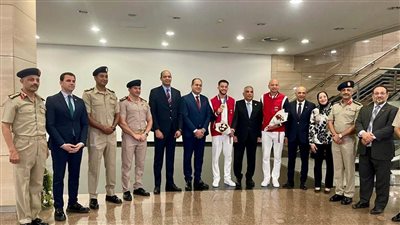رئيس جامعة طنطا يستقبل البطل الأوليمبي محمد السيد سامي ووالده مدرب منتخب مصر