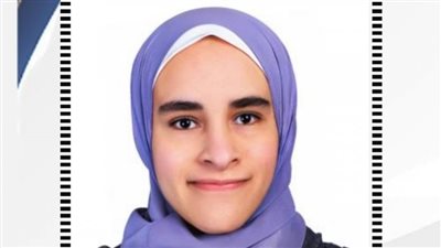 الأولى مكرر تروى للـوفد أسرار تفوقها بالثانوية العامة في الإسكندرية 