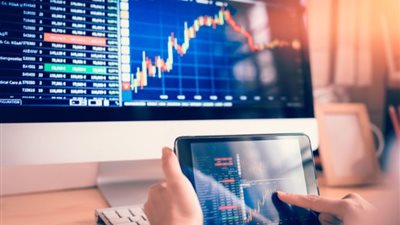 الأسهم الأمريكية تتراجع وسط موجة بيع تجتاح الأسواق (تفاصيل)