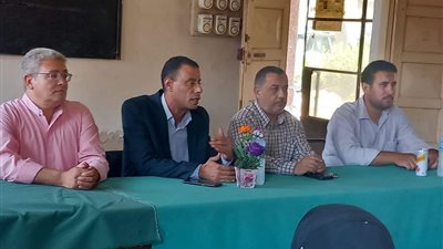 محافظ أسيوط يوجه بتكثيف ندوات توعية المزارعين لمناهضة الحرق المكشوف للمخلفات 