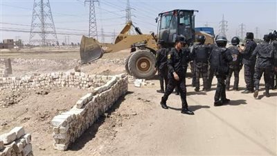 إزالة حالة تعد على أملاك الدولة بقرية 