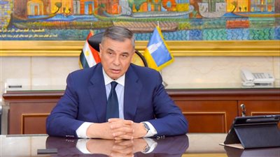   محافظ الإسكندرية يهنئ أوائل الثانوية العامة