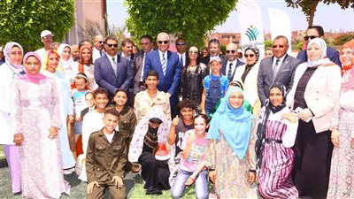 وزيرا التضامن والعمل يفتتحون مدرسة حنون الثانوية للبنات بـ