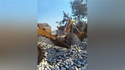 إزالة 14 حالة تعد بمساحة 801 متر بالشرقية