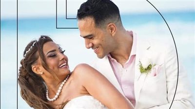 رد ناري من بشرى لمنتقدي فارق السن بينها وبين زوجها خالد حميدة