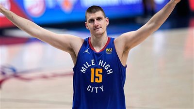 باريس 2024.. الأسطورة نيكولا يوكيتش يقود سلة صربيا لنصف النهائي