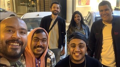 كريم محمود عبدالعزيز وميرنا جميل يسطون على بنك في العلمين