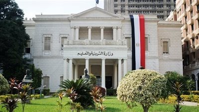 سبب حصول طلابها علي أكثر من 93%.. التعليم تحقق مع مدرسة بأكملها (خاص)