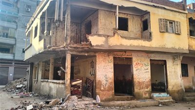 انهيار بلكونة منزل بقرية ميت الصارم في الدقهلية 