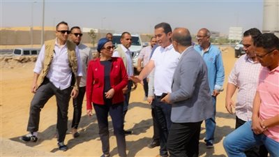 وزيرة البيئة تتفقد المرحلة الأولى من مشروع إغلاق آمن لمقلب مخلفات بمصر 