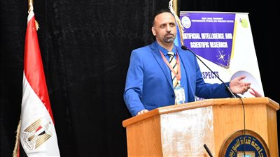 رئيس جامعة قناة السويس يهنئ الدكتور جمال المصري لفوزه بجائزة الدولة التقديرية