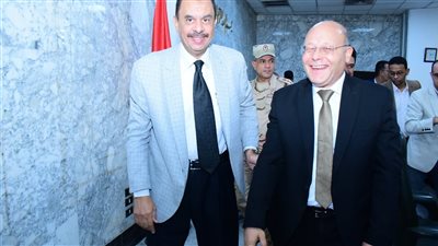 رئيس جامعة سوهاج يشارك في إجتماع المجلس التنفيذي 