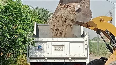  رفع 25 طن من القمامة والتراكمات ومخلفات البناء بمدينة أرمنت 