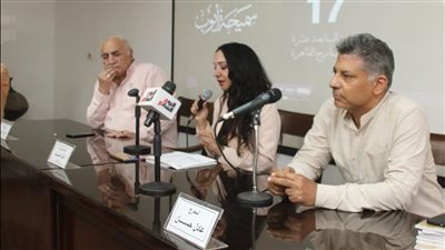 ندوة وحفل توقيع لكتاب الفنان عزت زين بمهرجان المسرح المصري (صور)