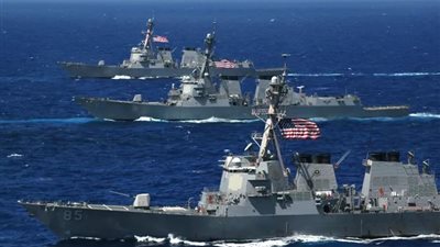 قائد الأسطول الخامس الأمريكي يعلن القضاء على بعض قدرات الحوثيين 