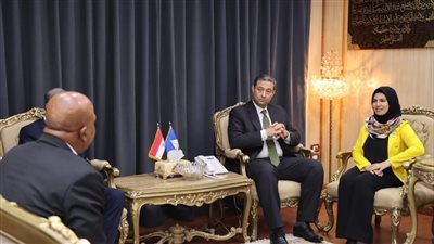 محافظ دمياط يدشن فعالية توزيع حوافز سندات الكربون على المزارعين