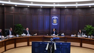 الحكومة تناقش عددًا من التوصيات لتحسين مناخ الاستثمار في مصر