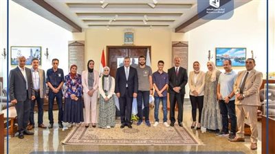 محافظ الإسكندرية يكرم أوائل الثانوية العامة من أبناء المحافظة(صور)