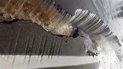 «انهيارات أسفلتية» .. أسوان تعاني من أضرار الأمطار الغزيرة