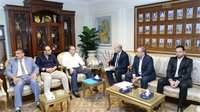 محافظ أسيوط يستقبل رئيس شركة الوجه القبلي لإنتاج الكهرباء