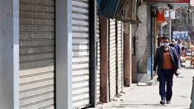 تحرير 138 مخالفة للمحال غير الملتزمة بقرار الغلق