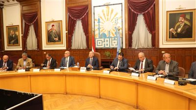 محافظ القاهرة يجتمع  بشركات المرافق بالعاصمة ويؤكد: هدفنا تقديم أفضل خدمة للمواطنين