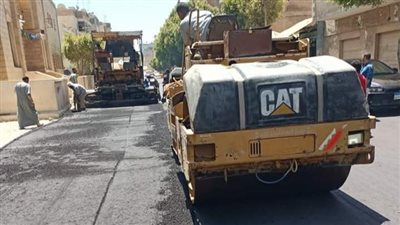 إستكمال أعمال رصف ورفع كفاءة الطرق بمدينة إطسا  