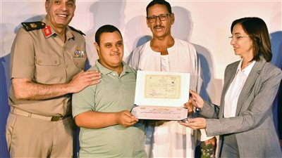 إدارة التعبئة تنظم مراسم إنهاء المواقف التجنيدية لذوي الهمم وكبار السن بالبحيرة  