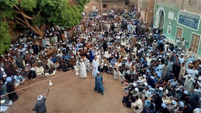 فيديو| لعبة العصا.. أحد أبرز الاحتفالات بمولد السلطان عبد الجليل بجنوب الأقصر