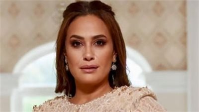 هند صبري: فخورة إن بناتي جذورهم من أرض الحضارة والإبداع