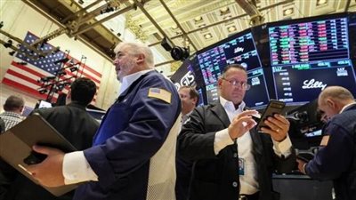 هبوط الأسهم الأمريكية في مستهل تعاملات اليوم الجمعة